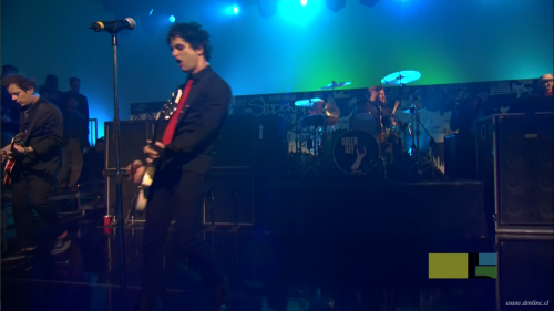 GreenDay-VH1Storytellers1080i.ts_snapshot_00.38.54_2015.09.26_12.58.2693e17.png