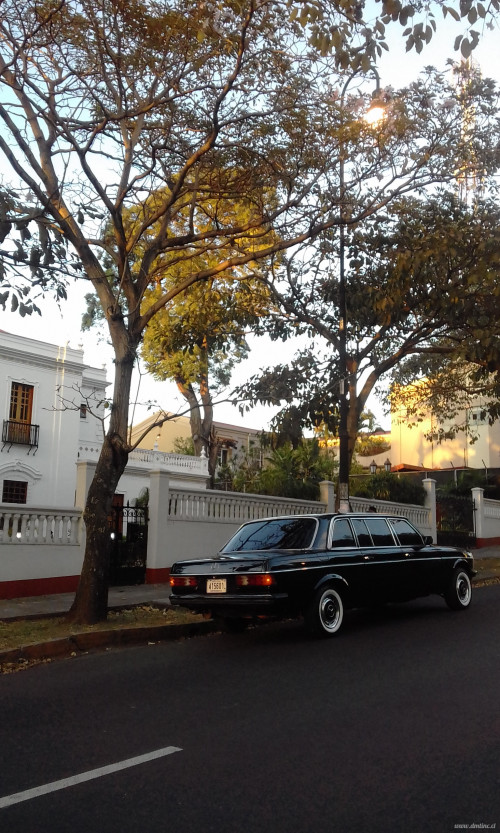 BARRIO AMON LIMOUSINE COSTA RICA CALL CENTER