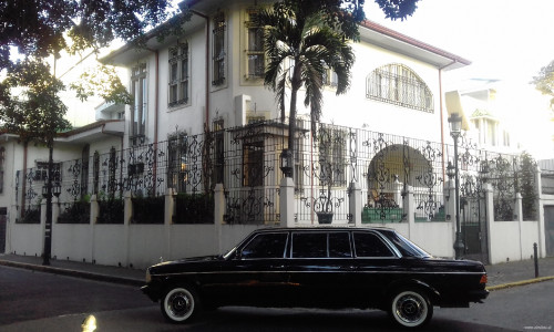 CLASSIC BARRIO AMON MANSION COSTA RICA LIMOUSINE