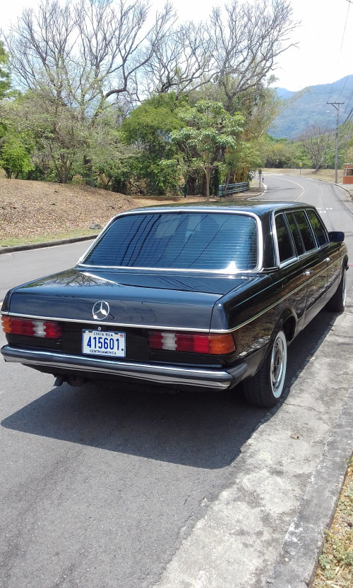 COSTA RICA CRUSIN LIMOUSINE STYLE