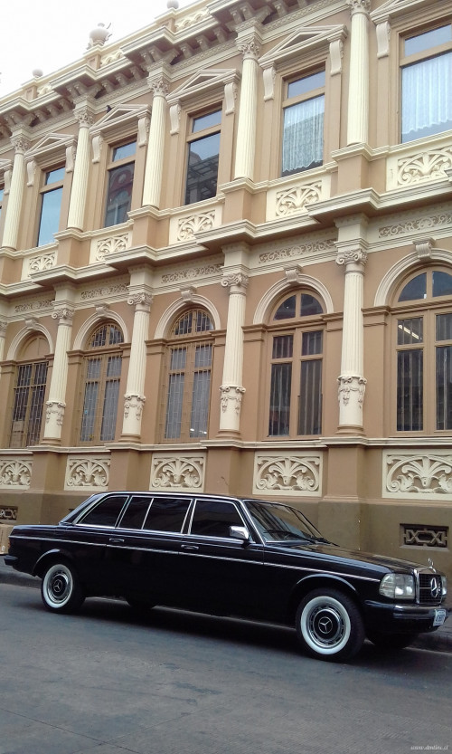 Edificio de Correos y Telégrafos de Costa Rica LIMOUSINE