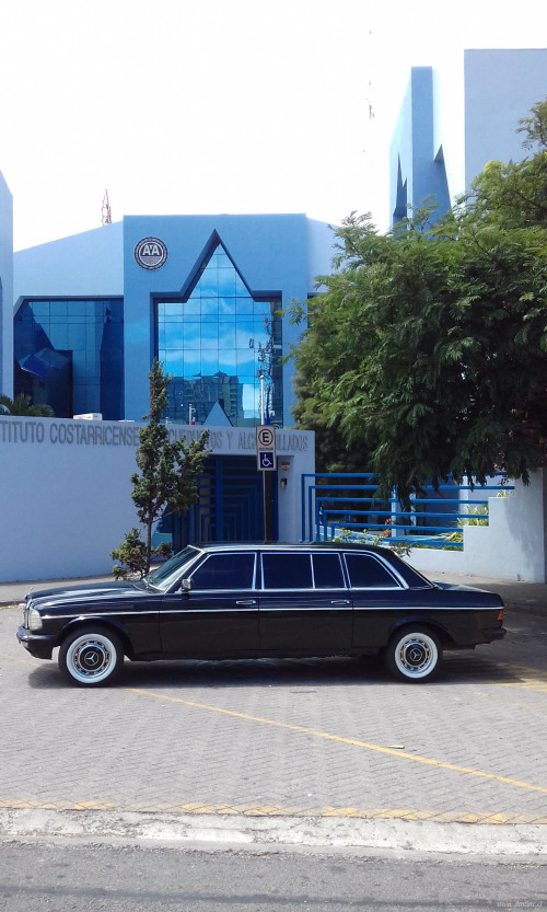 Instituto Costarricense de Acueductos y Alcantarillados AYA Pavas Costa Rica LIMOUSINE