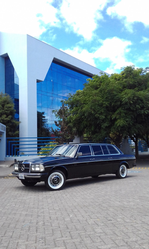 Instituto Costarricense de Acueductos y Alcantarillados AYA San Jose, Costa Rica LIMOUSINE