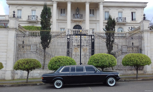 vintage mansion los yoses COSTA RICA LIMOUSINE