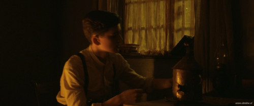 Tolkien-2019-WEB-DL-1080p-Latino.mkv_snapshot_00.06.37_2019.07.24_20.34.503ecdf9face6b8eba.jpg